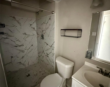 3403 Meadowview Dr - Photo Thumbnail 22