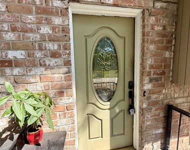 3403 Meadowview Dr - Photo Thumbnail 27