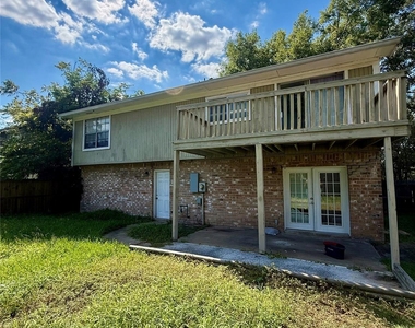 3403 Meadowview Dr - Photo Thumbnail 26