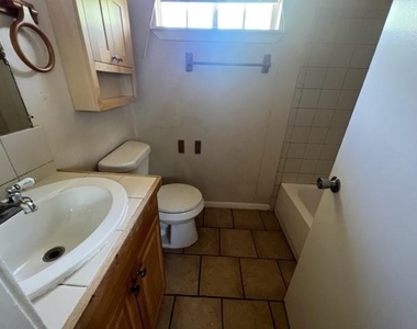 15307 Timberlea Drive - Photo Thumbnail 14