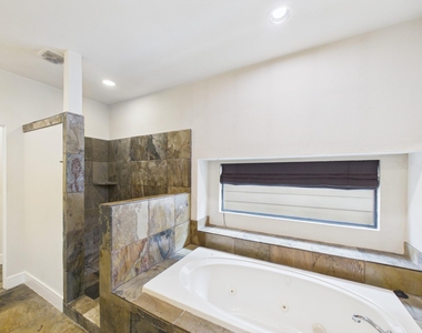 5425 Floyd Street - Photo Thumbnail 19