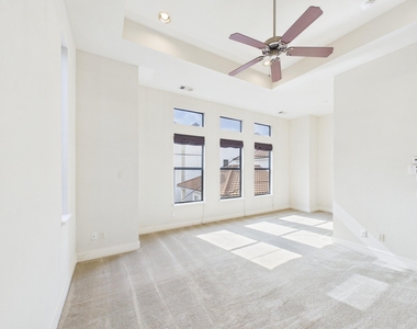 5425 Floyd Street - Photo Thumbnail 15