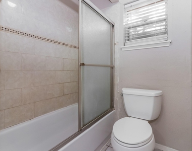 12805 Bexley Drive - Photo Thumbnail 11