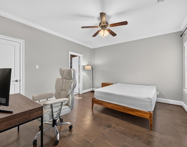 2502 Radcliffe Street - Photo Thumbnail 23