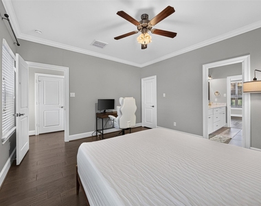 2502 Radcliffe Street - Photo Thumbnail 24