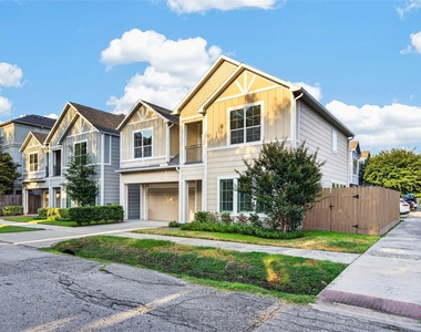 2502 Radcliffe Street - Photo Thumbnail 3