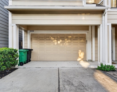 2502 Radcliffe Street - Photo Thumbnail 4