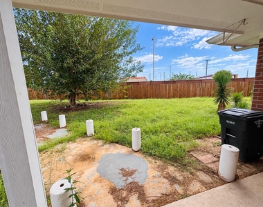5918 Laramie River Court - Photo Thumbnail 16