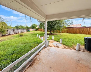 5918 Laramie River Court - Photo Thumbnail 14