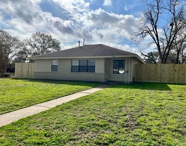 7403 Janak Drive - Photo Thumbnail 3