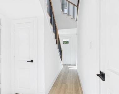5316 Terry Street - Photo Thumbnail 5