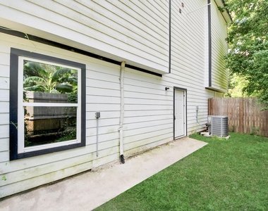 8125 Eastover Street - Photo Thumbnail 21
