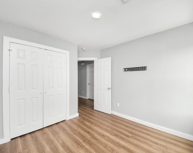 8125 Eastover Street - Photo Thumbnail 17