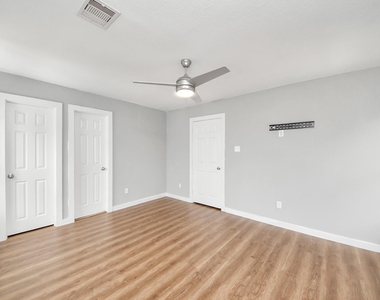 8125 Eastover Street - Photo Thumbnail 2
