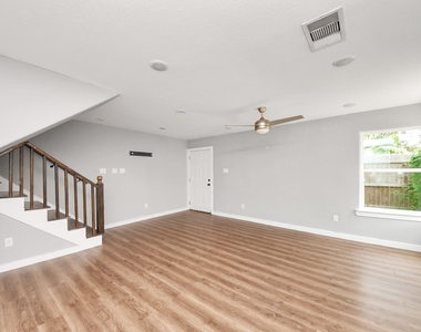 8125 Eastover Street - Photo Thumbnail 9