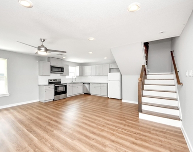 8125 Eastover Street - Photo Thumbnail 1