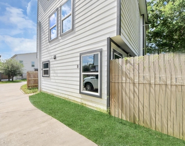 8125 Eastover Street - Photo Thumbnail 22