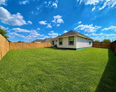 7730 Avenue E - Photo Thumbnail 11