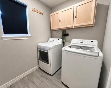 7730 Avenue E - Photo Thumbnail 10