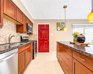 9265 Westwood Village Drive - Photo Thumbnail 28
