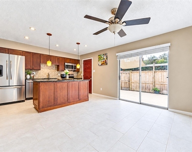 9265 Westwood Village Drive - Photo Thumbnail 14