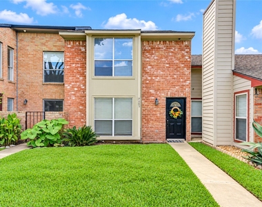 9265 Westwood Village Drive - Photo Thumbnail 2