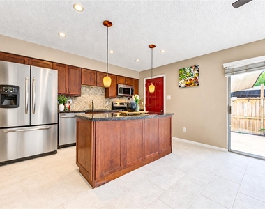 9265 Westwood Village Drive - Photo Thumbnail 19