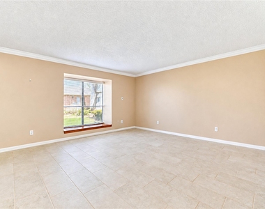 9265 Westwood Village Drive - Photo Thumbnail 11