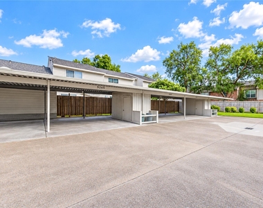 9265 Westwood Village Drive - Photo Thumbnail 7