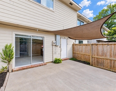 9265 Westwood Village Drive - Photo Thumbnail 3