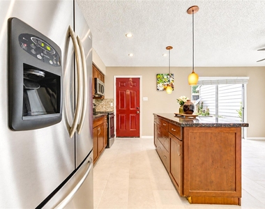 9265 Westwood Village Drive - Photo Thumbnail 26
