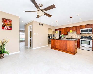 9265 Westwood Village Drive - Photo Thumbnail 17