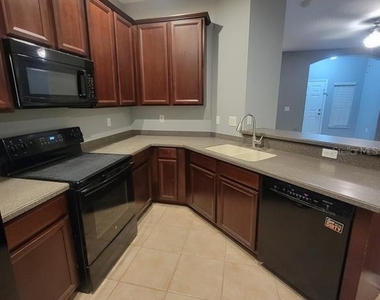 11820 Castine Street - Photo Thumbnail 8