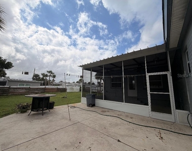 180 Seminole Avenue - Photo Thumbnail 18