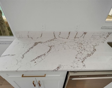 233 Bel Forest Drive - Photo Thumbnail 4