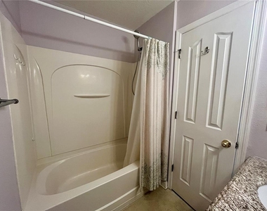 8710 Sheldon Creek Boulevard - Photo Thumbnail 23