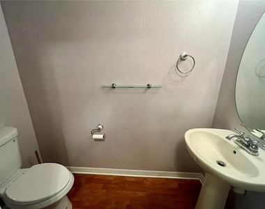 8710 Sheldon Creek Boulevard - Photo Thumbnail 4