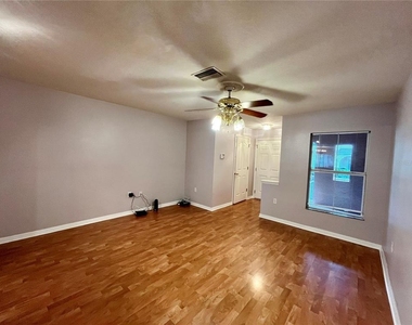 8710 Sheldon Creek Boulevard - Photo Thumbnail 3