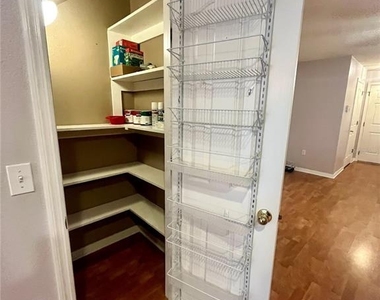 8710 Sheldon Creek Boulevard - Photo Thumbnail 7