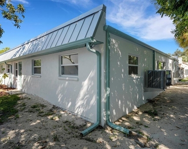 221 Bel Forest Drive - Photo Thumbnail 2