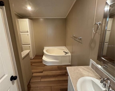 8471 Fantasia Park Way - Photo Thumbnail 11