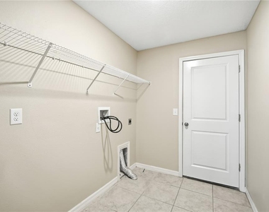 1882 Silver Star Place - Photo Thumbnail 12