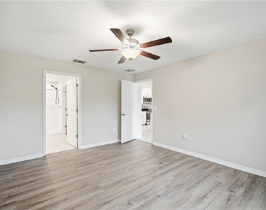1882 Silver Star Place - Photo Thumbnail 14