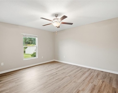 1882 Silver Star Place - Photo Thumbnail 13