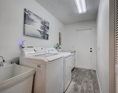 3808 Watson Drive - Photo Thumbnail 46