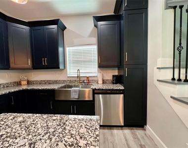5630 Queener Avenue - Photo Thumbnail 9