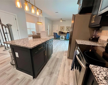 5630 Queener Avenue - Photo Thumbnail 8