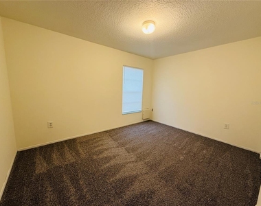 8507 N Hyaleah Road - Photo Thumbnail 14