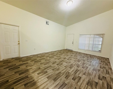 8507 N Hyaleah Road - Photo Thumbnail 6