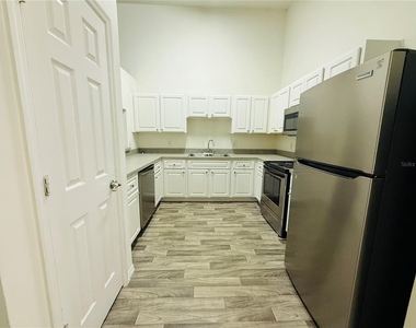 8507 N Hyaleah Road - Photo Thumbnail 10